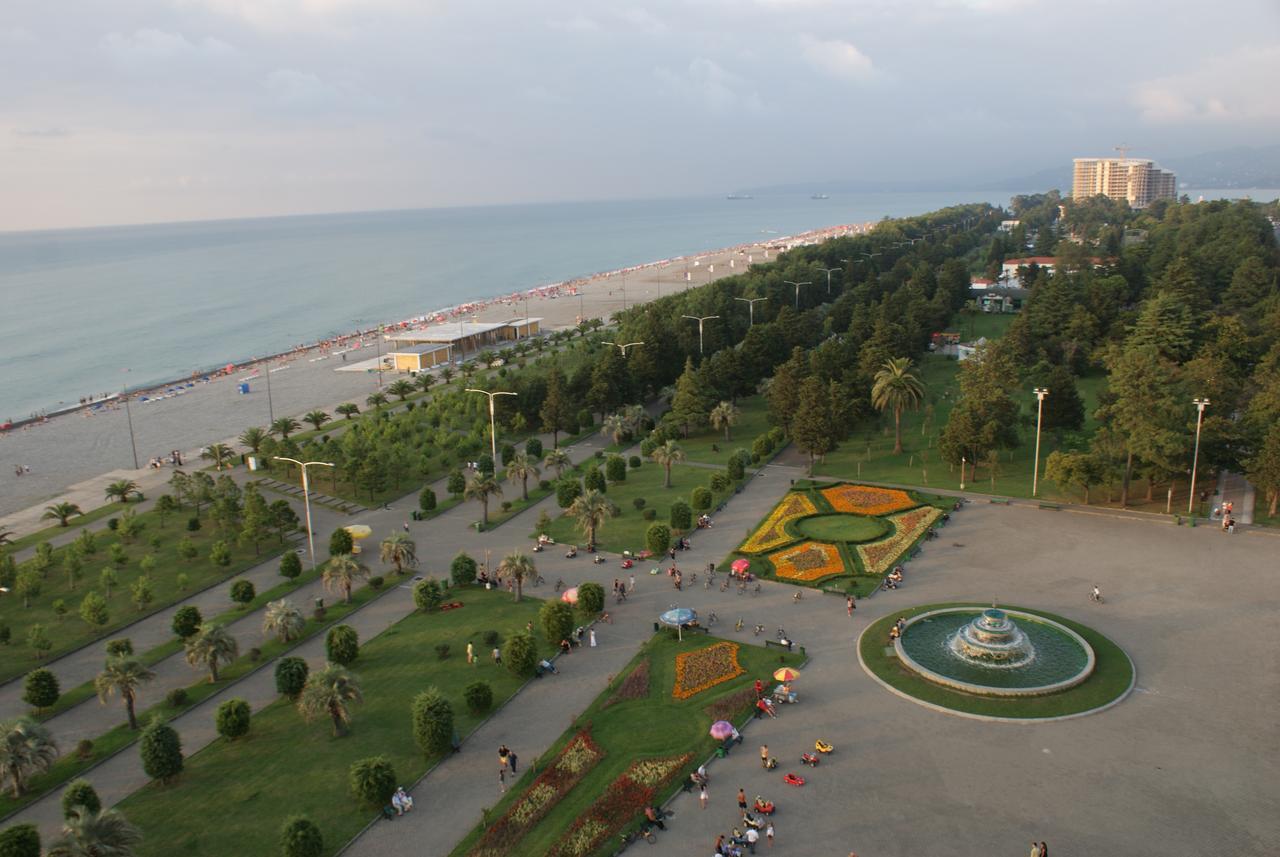 Hostel Mar Nero Batumi Exterior foto